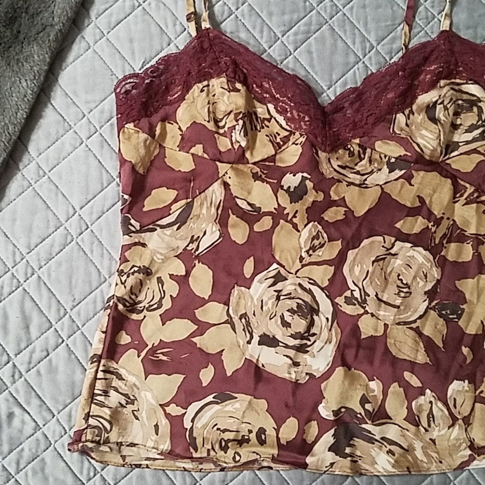 Top - Picture 3 of 7